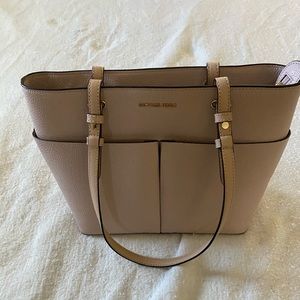 Michael Kors Medium Bedford Tote